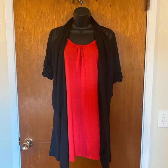 Delirious Red & Black Dress with Attached Over Shaw - Picture 4 of 8